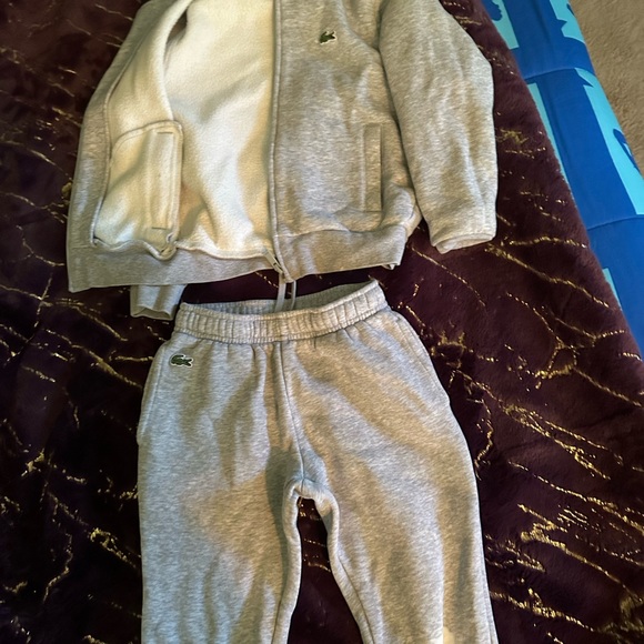 Lacoste suit - Picture 3 of 4